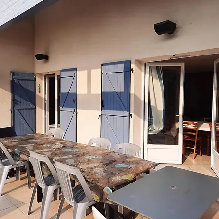 Holiday home Maison Seignosse, 5 Pieces, 9 Personnes - Fr-1-239-1033 Seignosse